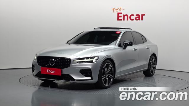 Volvo S60 — exterior