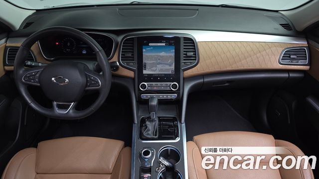 Renault Korea SM6 — interior