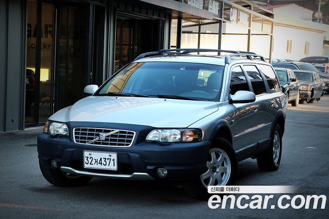 Volvo XC70 — exterior