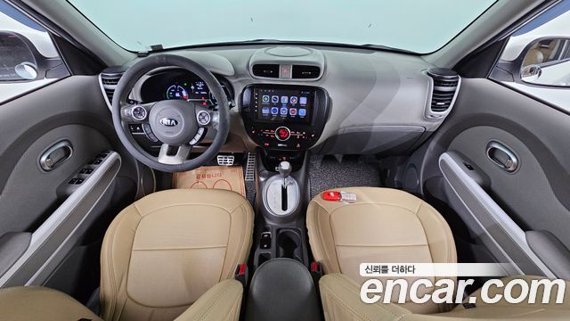 Kia Soul — interior