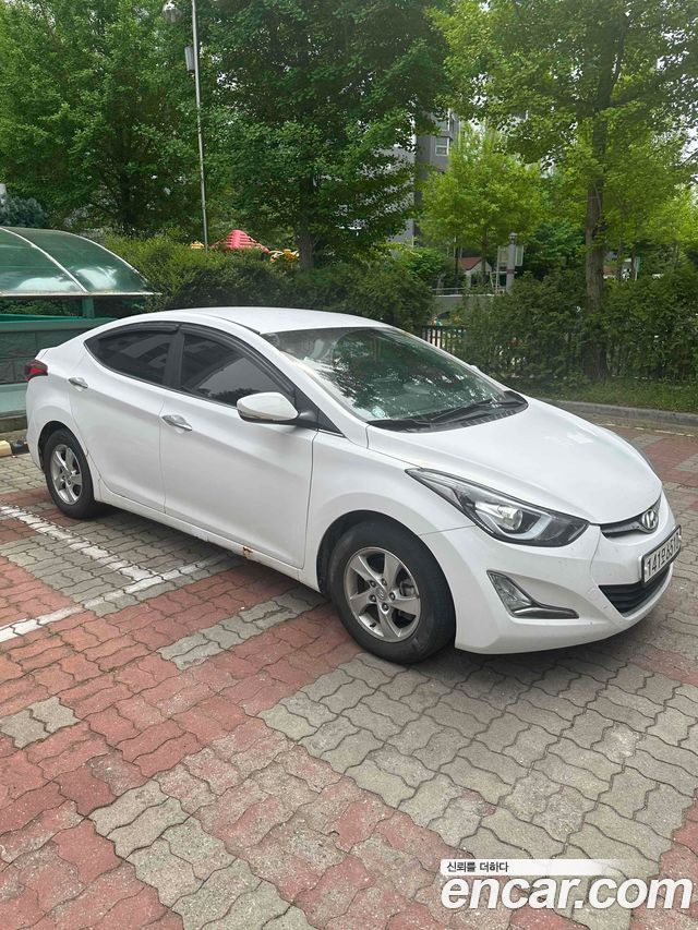 Hyundai Avante — exterior