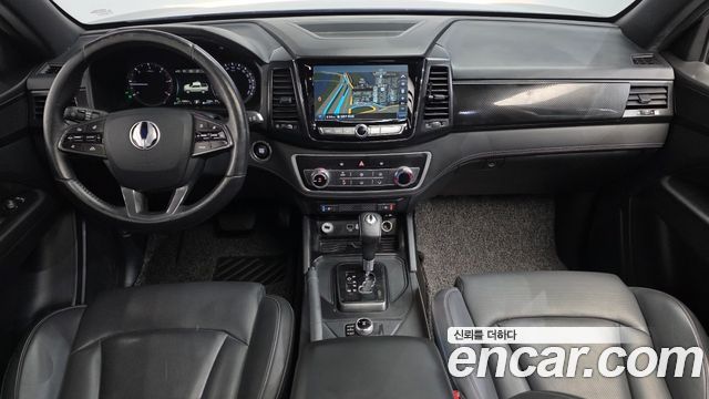 KG Mobility Rexton — interior