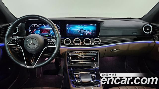 Mercedes-Benz E-Class — interior