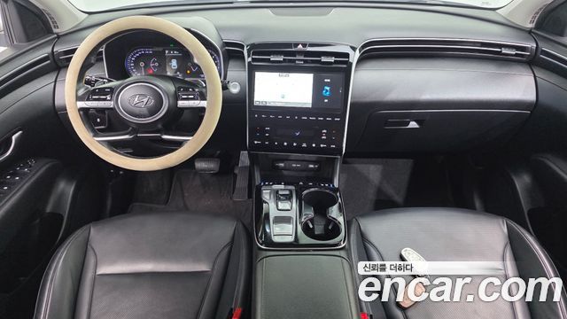Hyundai Tucson — interior