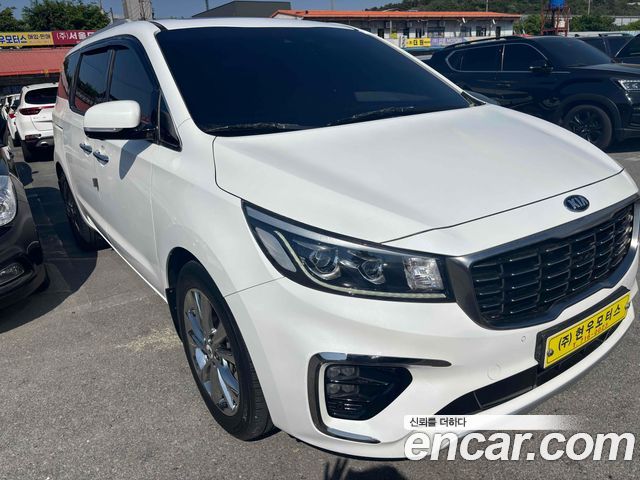 Kia Carnival — exterior