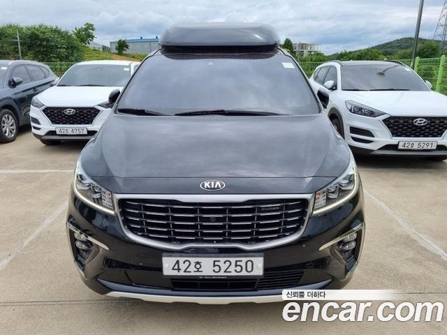 Kia Carnival — exterior