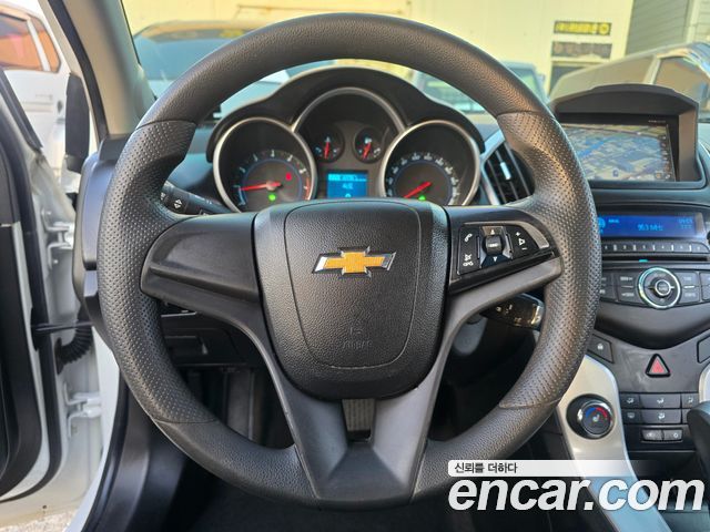 Chevrolet Korea Cruze — interior