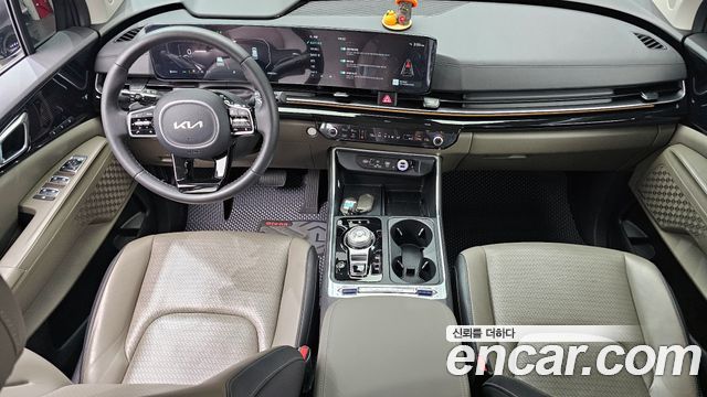 Kia Carnival — interior