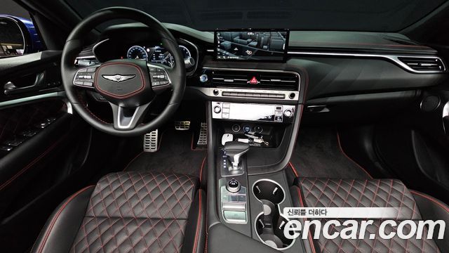 Genesis G70 — interior
