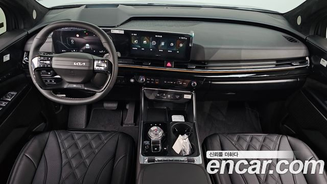 Kia Carnival — interior