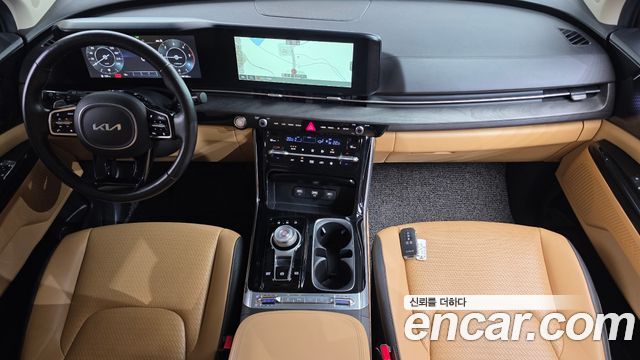 Kia Carnival — interior