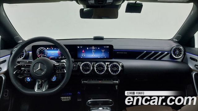 Mercedes-Benz CLA-Class — interior