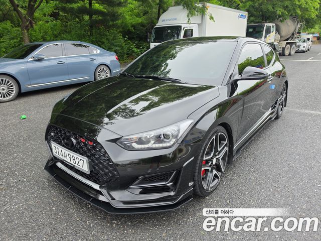 Hyundai Veloster — exterior