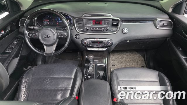 Kia Sorento — interior