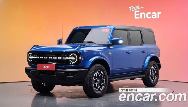 Ford Bronco — exterior