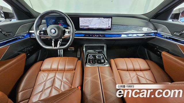 BMW 7 Series — interior