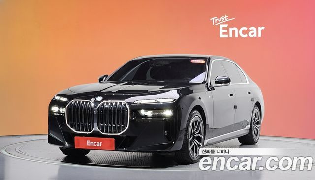BMW 7 Series — exterior