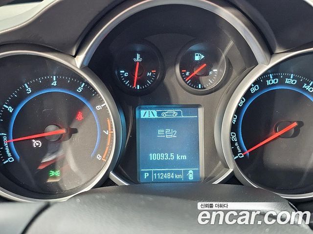 Chevrolet Korea Cruze — interior