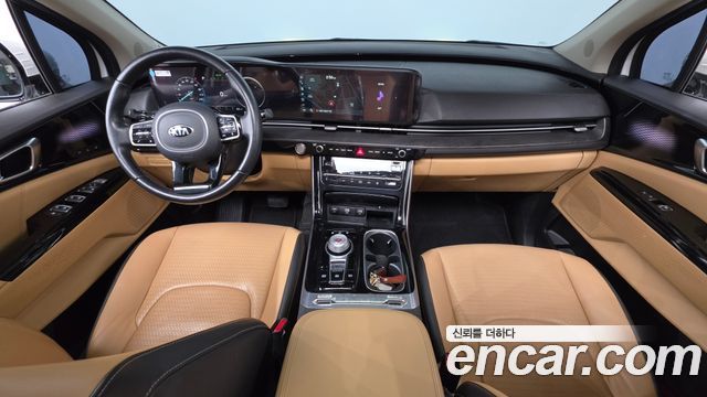 Kia Carnival — interior
