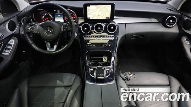 Mercedes-Benz C-Class — interior