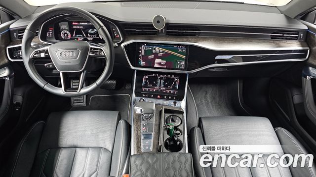 Audi A7 — interior