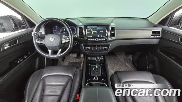 KG Mobility Rexton — interior