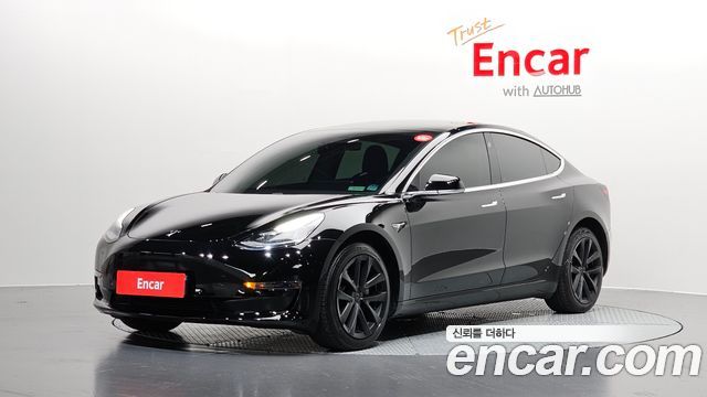 Tesla Model 3 — exterior