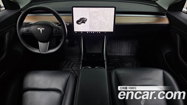 Tesla Model 3 — interior
