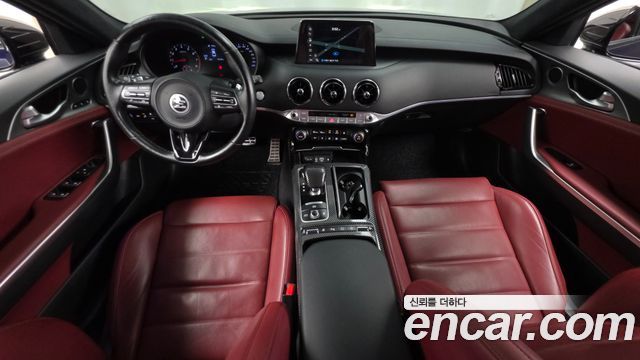 Kia Stinger — interior