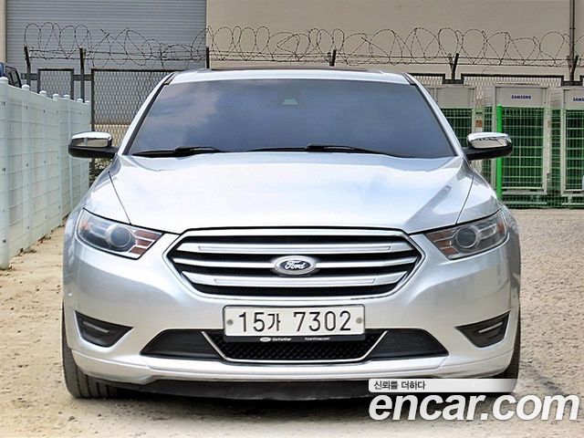 Ford Taurus — exterior