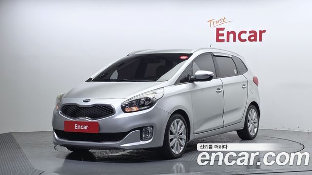 Kia Carens — exterior