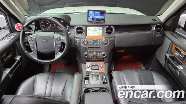 Land Rover Discovery — interior