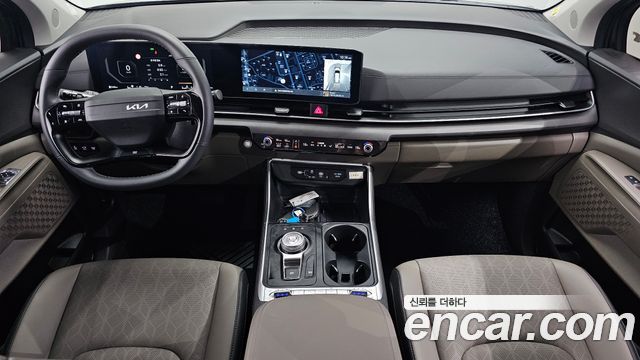 Kia Carnival — interior