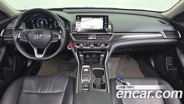 Honda Accord — interior