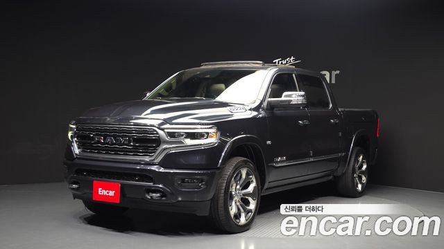 Dodge Ram Pickup — exterior