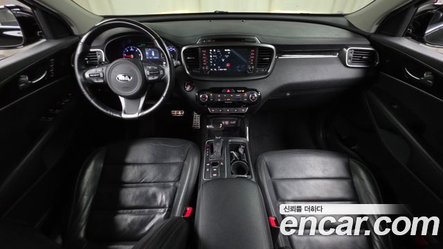 Kia Sorento — interior
