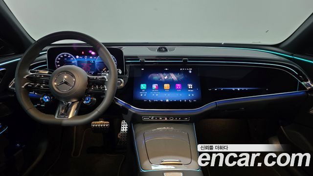 Mercedes-Benz E-Class — interior