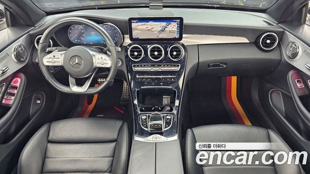 Mercedes-Benz C-Class — interior
