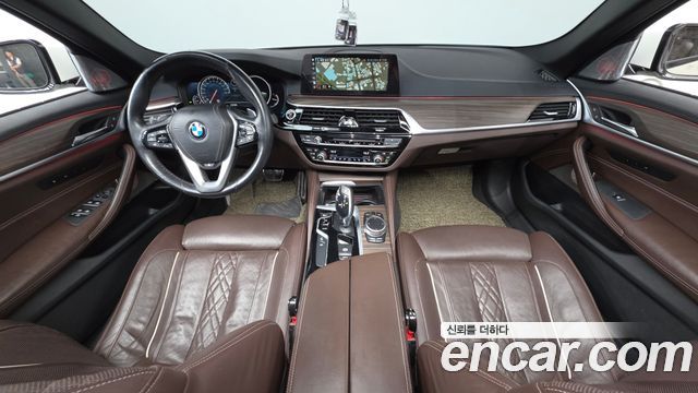 BMW 5 Series — interior