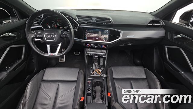 Audi Q3 — interior