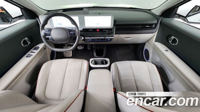 Hyundai IONIQ 5 — interior