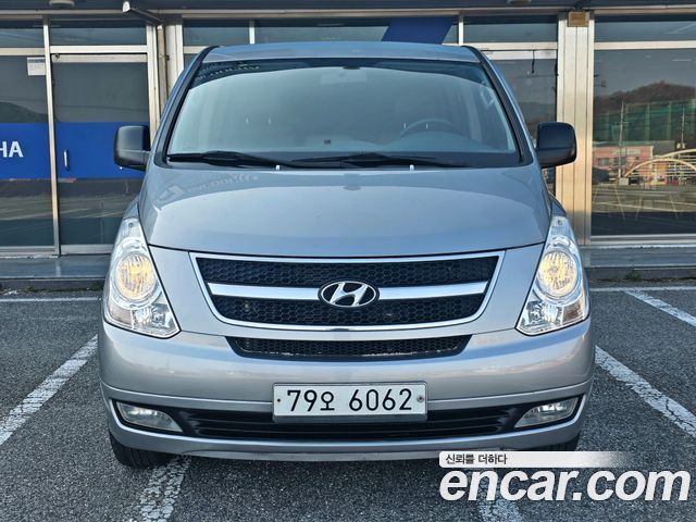 Hyundai Starex — exterior