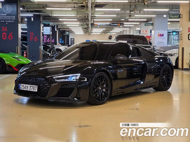 Audi R8 — exterior