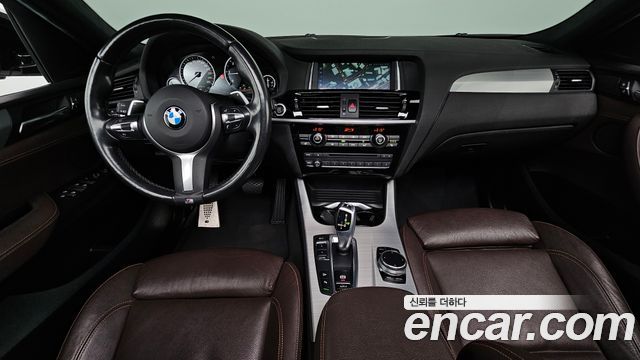 BMW X4 — interior