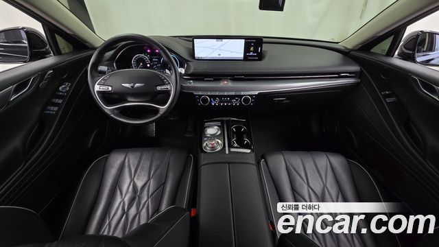 Genesis G80 — interior