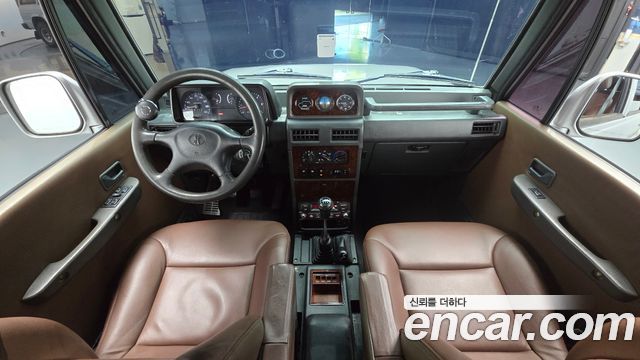 Hyundai Galloper — interior