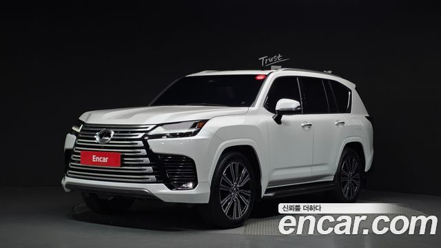 Lexus LX — exterior