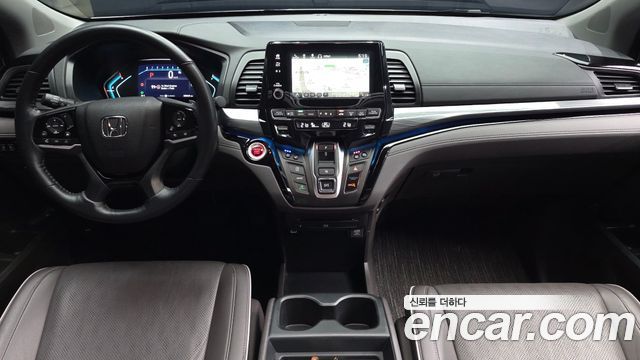 Honda Odyssey — interior
