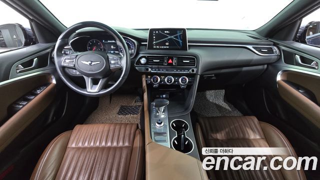 Genesis G70 — interior
