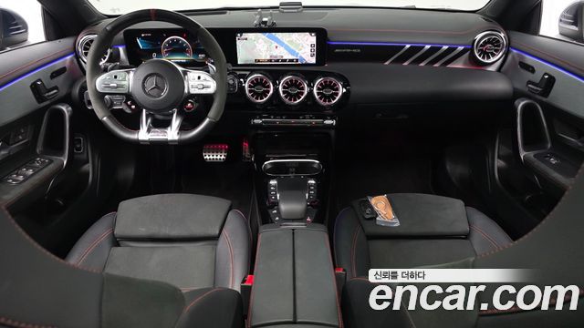 Mercedes-Benz CLA-Class — interior
